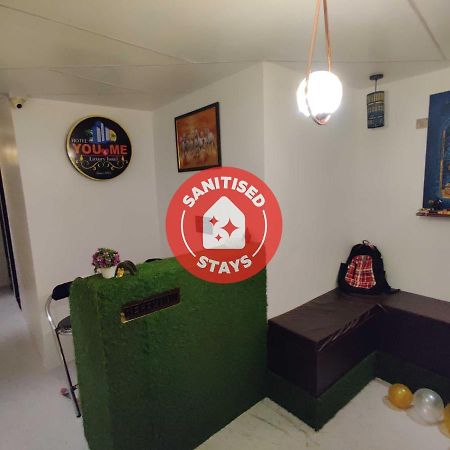 Oyo 91692 The You And Me Hotel Utrān Екстериор снимка